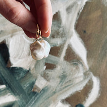 Load image into Gallery viewer, Rosie Pearl Earrings