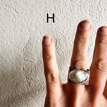 Load image into Gallery viewer, Piper Pearl & Copper Ring