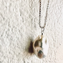 Load image into Gallery viewer, Rosie Pearl Necklace