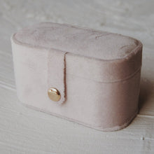 Load image into Gallery viewer, Bring The Most Precious Jewellery Travel Case