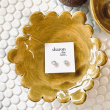 Load image into Gallery viewer, Pip Keshi Pearl Studs