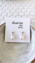 Load image into Gallery viewer, Ellie Classic Pearl Studs