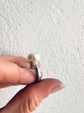 Load image into Gallery viewer, Pip Keshi Pearl Ring
