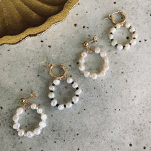 Load image into Gallery viewer, Dainty Pearl Wreath Stud
